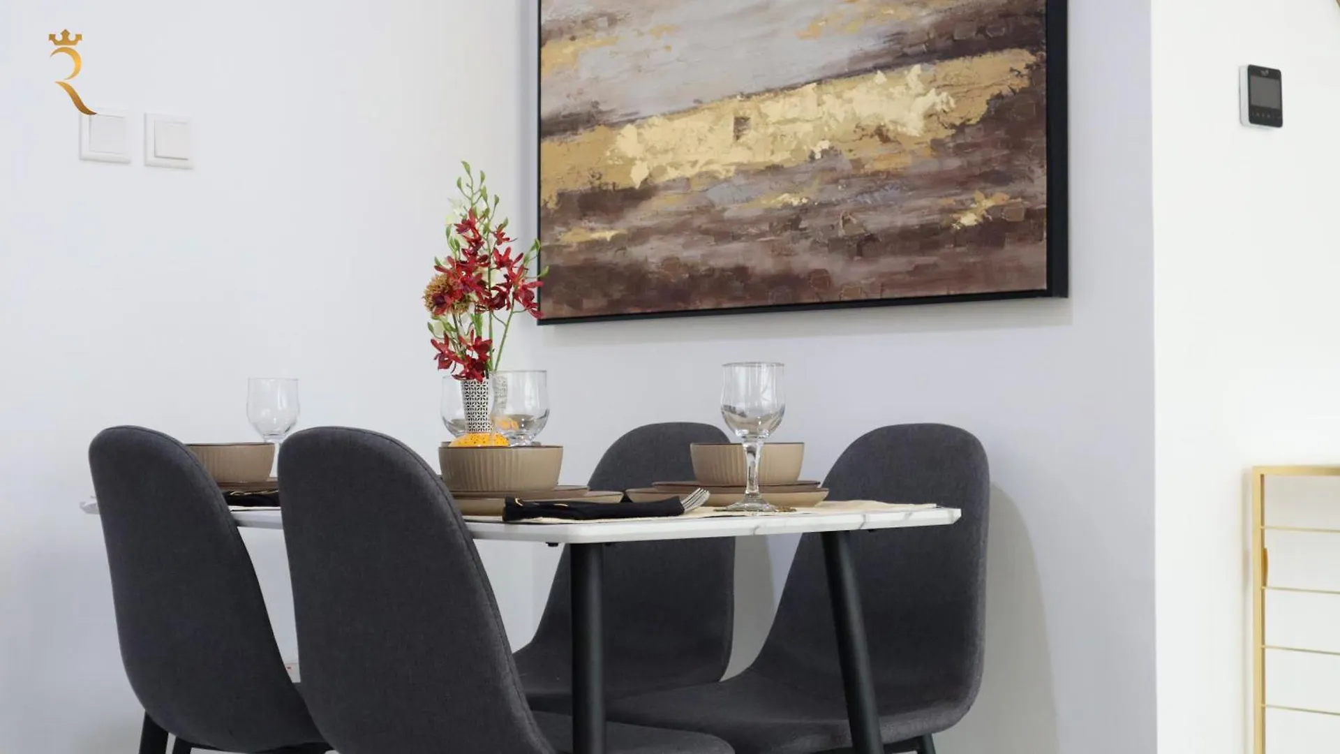 City Nest Bright And Airy 2Br Apartment In Oasis Abu Dhabi